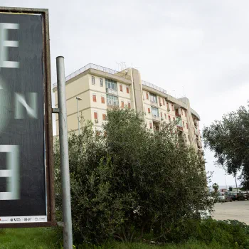 Foto del manifesto di Rachele Romano